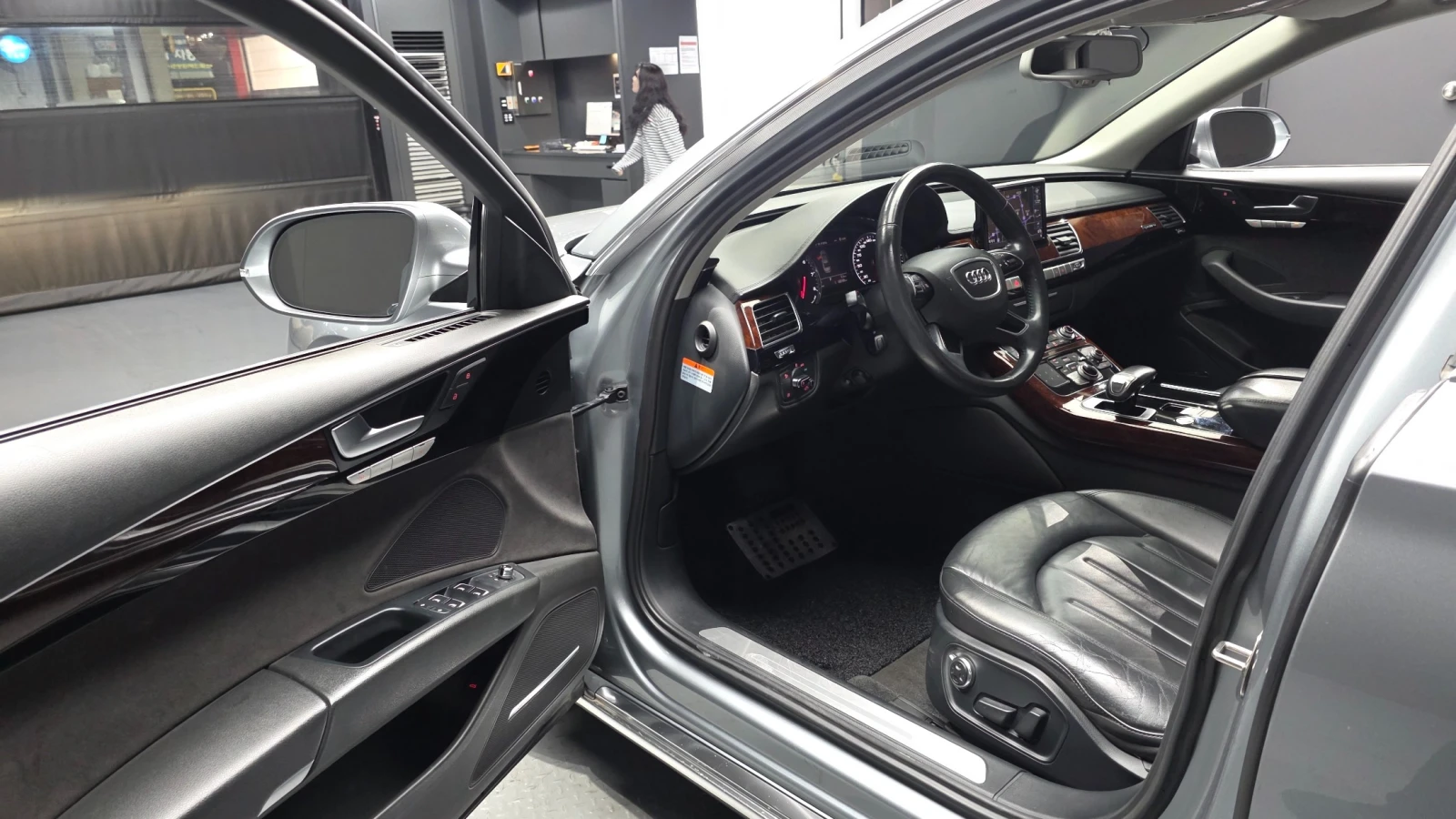 Audi A8 3.0TFSI Quattro * ������� * ������ * ��� | Mobile.bg � ����������� 10