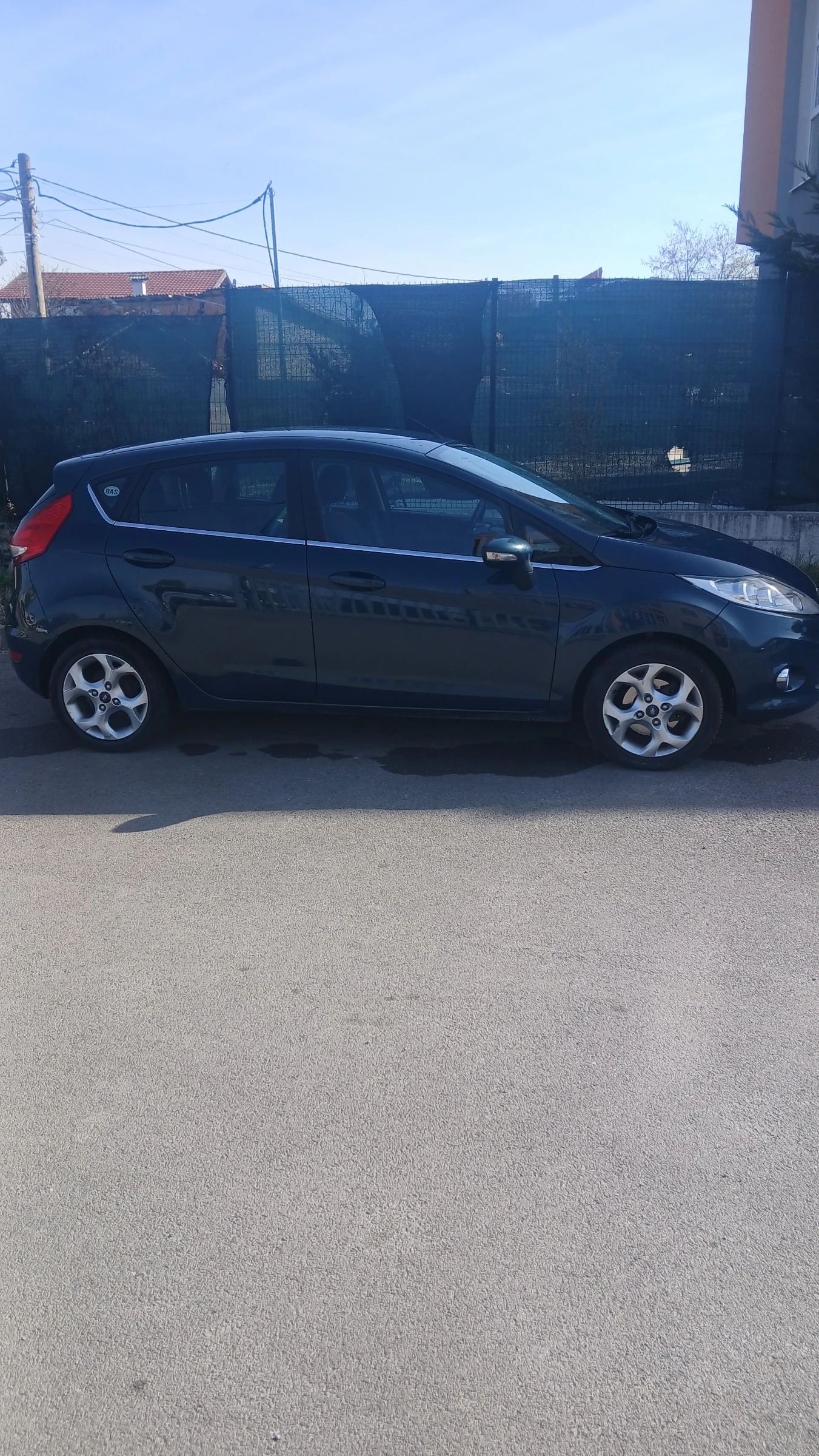 Ford Fiesta 1.4i, снимка 2 - Автомобили и джипове - 56633363