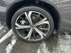 Volvo XC60 Ultimate Dark Theme  CARFAX - 63200 лв. / 32313.65 € - 65085260 7