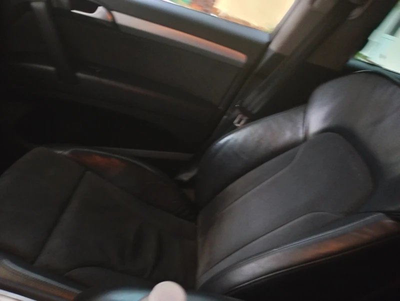 Audi Q7, снимка 8 - Автомобили и джипове - 52335068