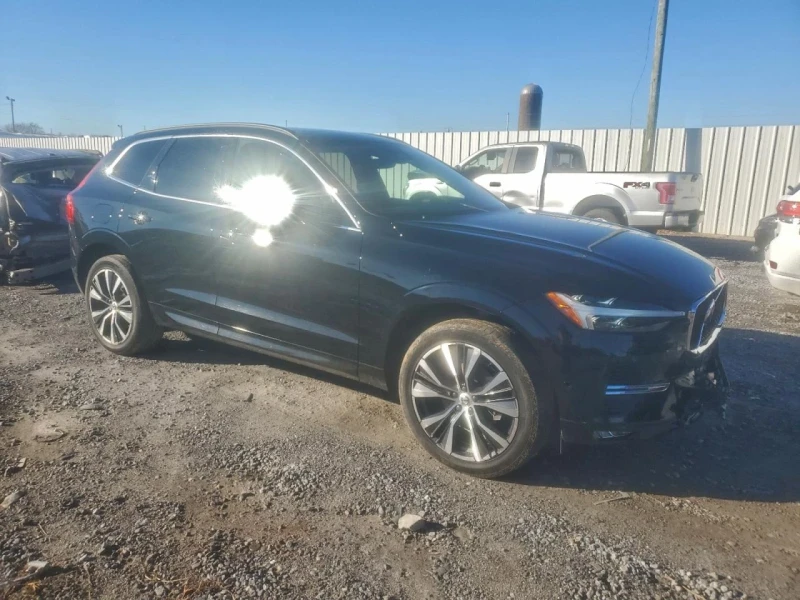 Volvo XC60 B5 MOMENTUM, снимка 3 - Автомобили и джипове - 53083227