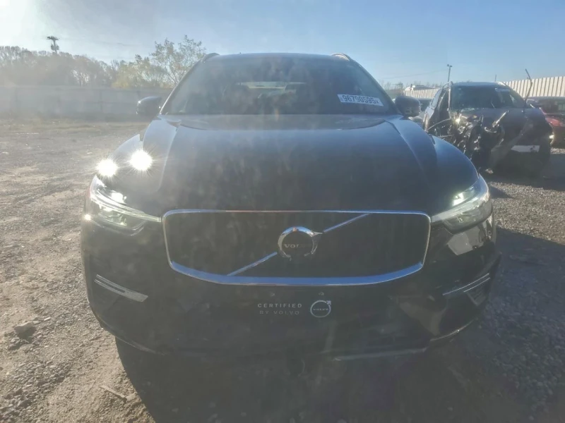Volvo XC60 B5 MOMENTUM, снимка 2 - Автомобили и джипове - 53083227