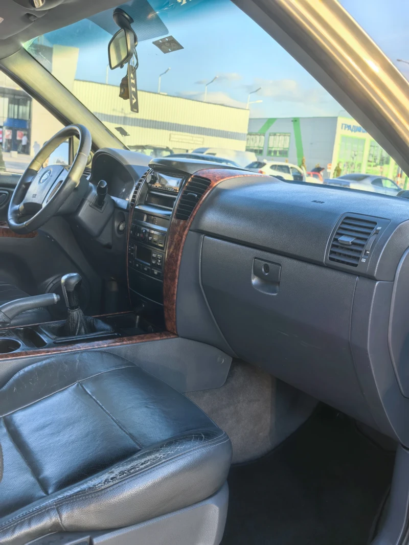 Kia Sorento 2.5 CRDI, снимка 6 - Автомобили и джипове - 53114238