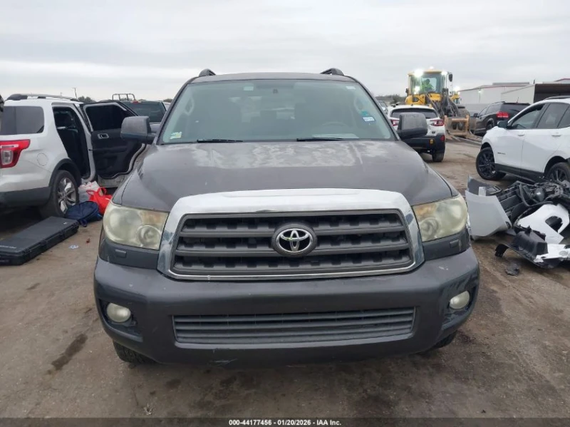 Toyota Sequoia 5.7l Sr5 5.7L V8, снимка 12 - Автомобили и джипове - 53324439