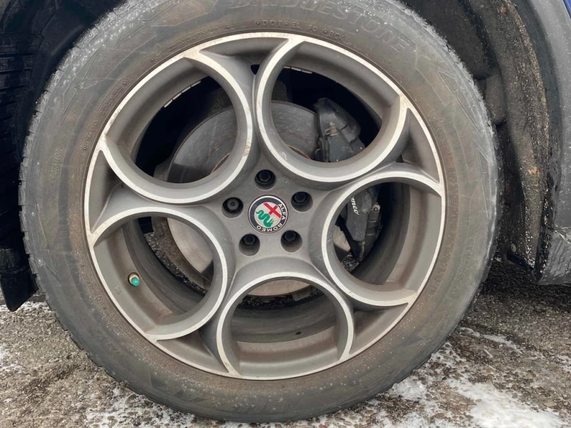 Alfa Romeo Stelvio * Sport * CARFAX * БЕЗ ПЪРВОНАЧАЛНА ВНОСКА, снимка 7 - Автомобили и джипове - 53409127