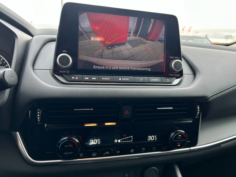 Nissan Qashqai 1.3 DDT Acenta 6M/T, снимка 5 - Автомобили и джипове - 53429258