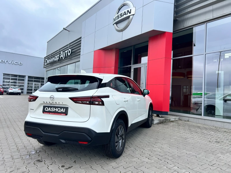 Nissan Qashqai 1.3 DDT Acenta 6M/T, снимка 3 - Автомобили и джипове - 53429258