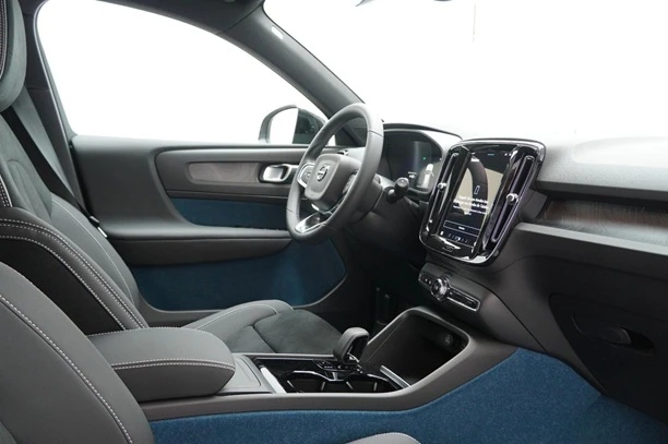 Volvo XC40 Recharge AWD Plus = NEW = Гаранция - изображение 7
