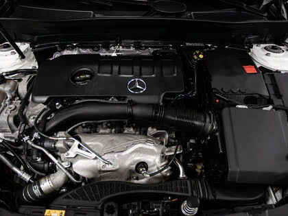 Mercedes-Benz GLB 4MATIC* АвтоКредит* (ЦЕНА ДО БГ), снимка 15 - Автомобили и джипове - 53250648