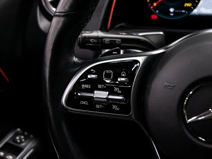 Mercedes-Benz GLB 4MATIC* АвтоКредит* (ЦЕНА ДО БГ), снимка 9 - Автомобили и джипове - 53250648