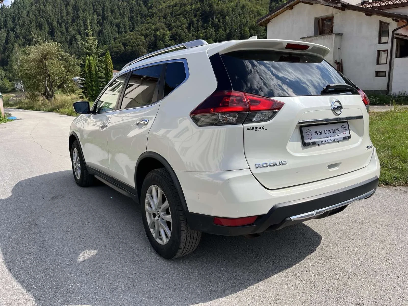 Nissan Rogue 2.5 SV AWD - изображение 3