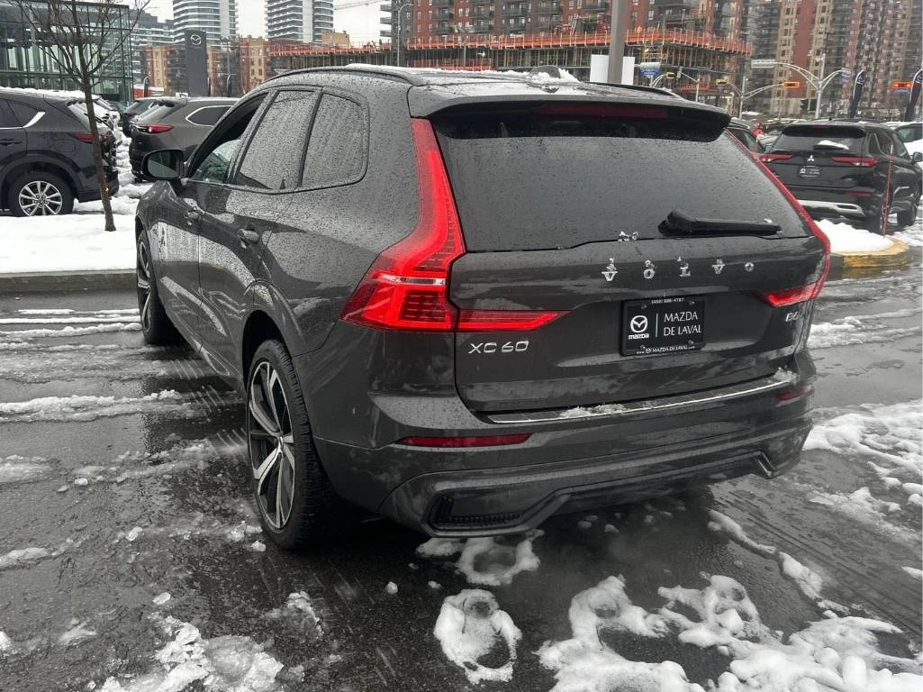 Volvo XC60 Ultimate Dark Theme  CARFAX - изображение 4