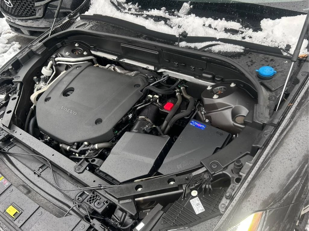 Volvo XC60 Ultimate Dark Theme  CARFAX - изображение 10