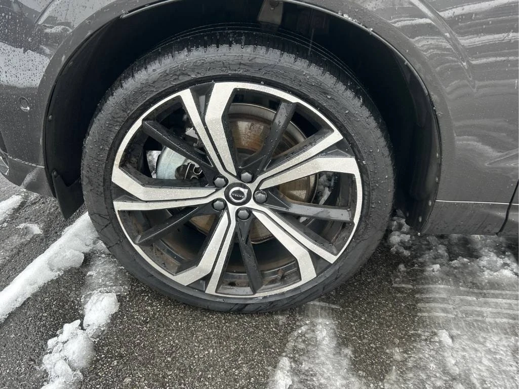 Volvo XC60 Ultimate Dark Theme  CARFAX - изображение 7