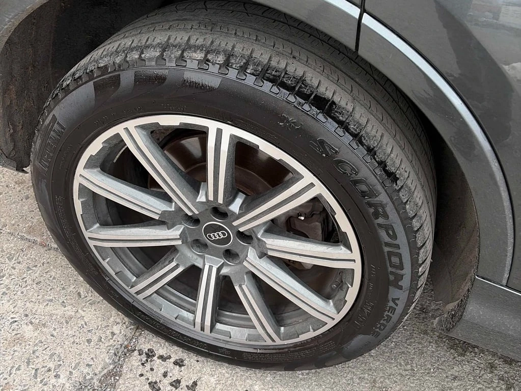 Audi Q7 2021 Progressiv * CARFAX * БЕЗ ПЪРВОНАЧАЛНА ВНОСКА - изображение 6