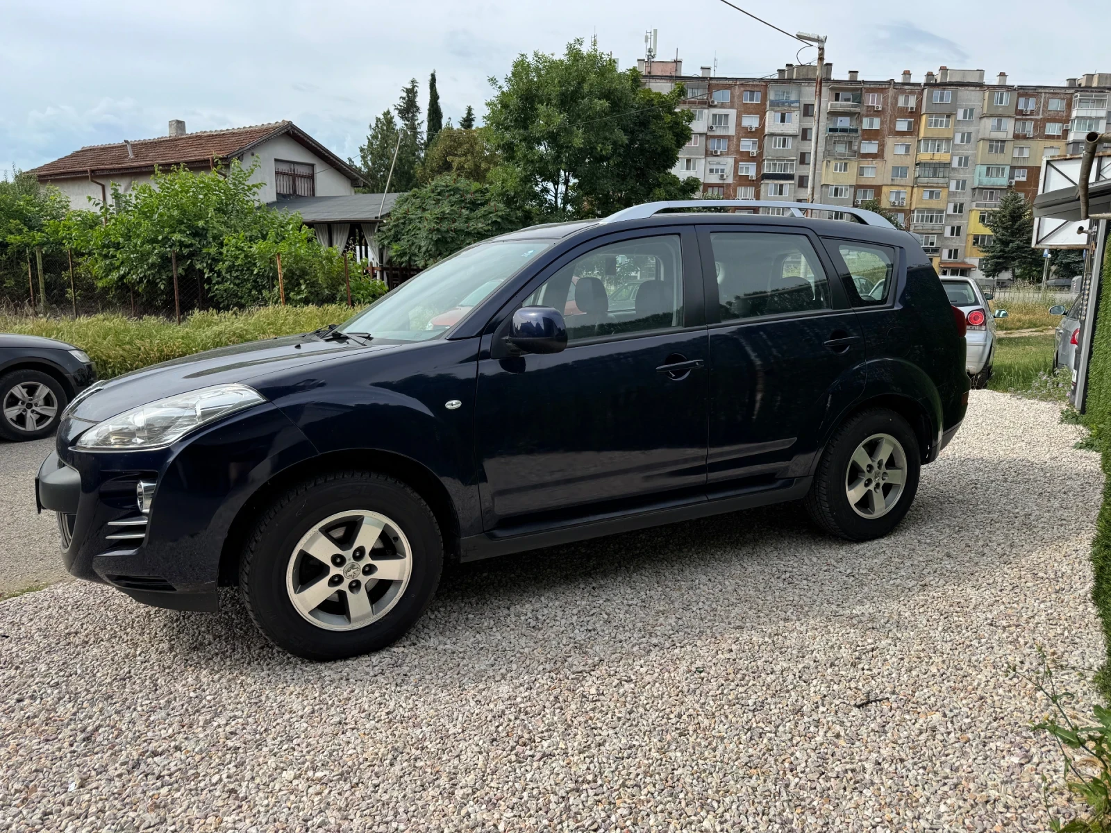 Peugeot 4007 2.2 hdi 7 места, снимка 3 - Автомобили и джипове - 53082713