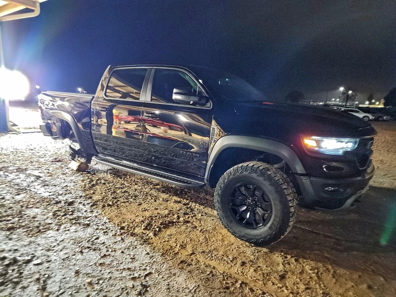 Dodge RAM 1500 TRX 6.2L V8 702кс 4х4 - изображение 4