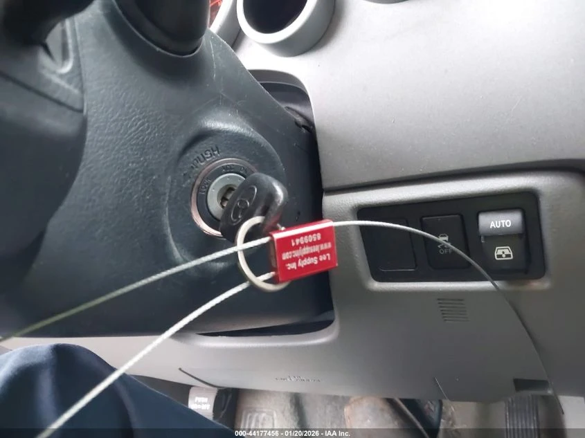 Toyota Sequoia 5.7l Sr5 5.7L V8 | Mobile.bg � ����������� 11