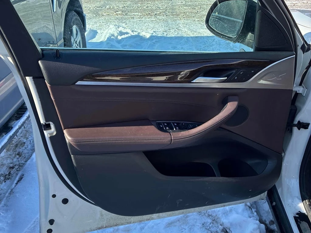 BMW X3 * xDrive30i * CARFAX * �������� * ����� * PANO * N | Mobile.bg � ����������� 12