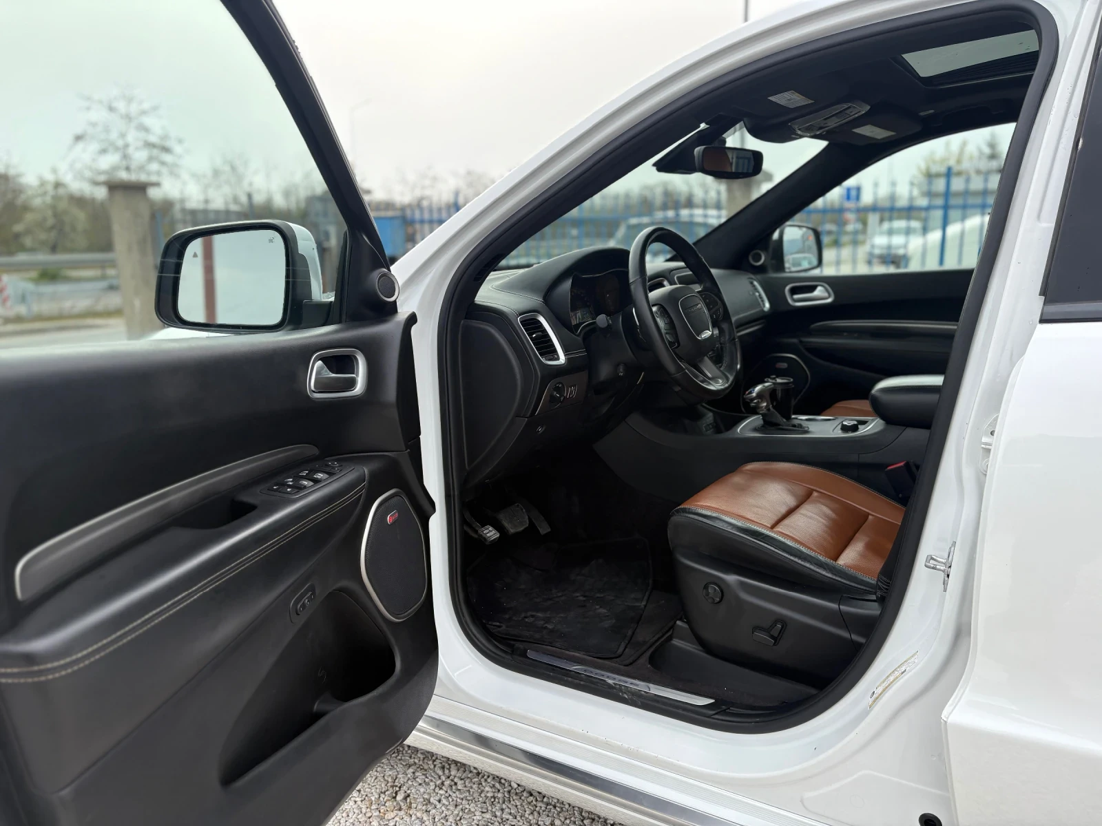 Dodge Durango 5.7 CITADEL , снимка 10 - Автомобили и джипове - 54203221