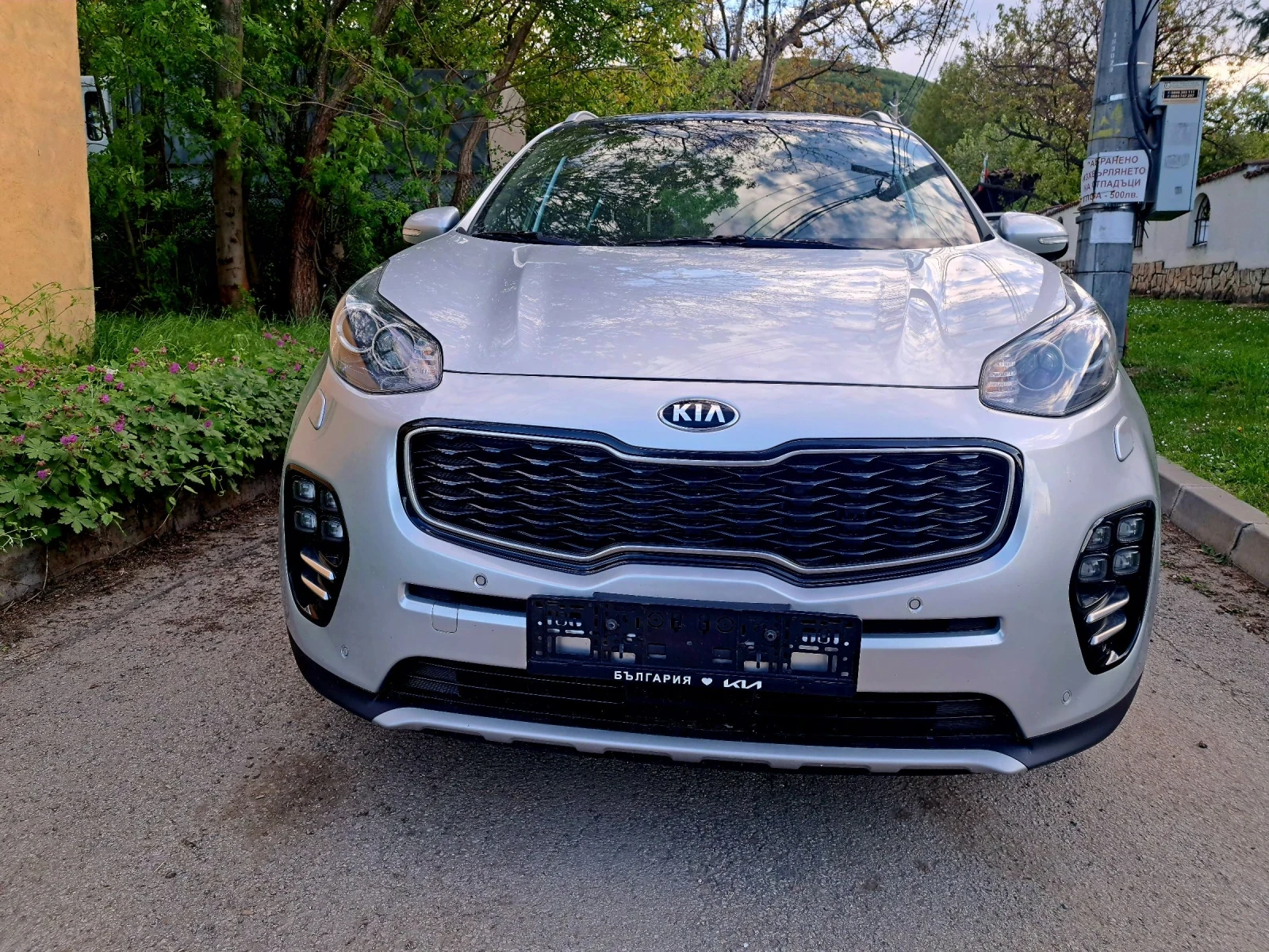 Kia Sportage 1.6 T-GDI, снимка 2 - Автомобили и джипове - 54543124