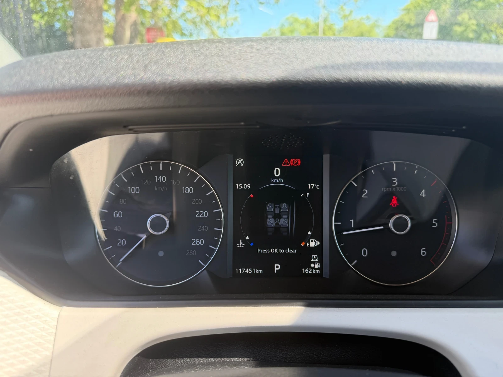 Land Rover Range Rover Velar Обслужен! Вериги, водна помпа, гарнитури , снимка 17 - Автомобили и джипове - 54699517