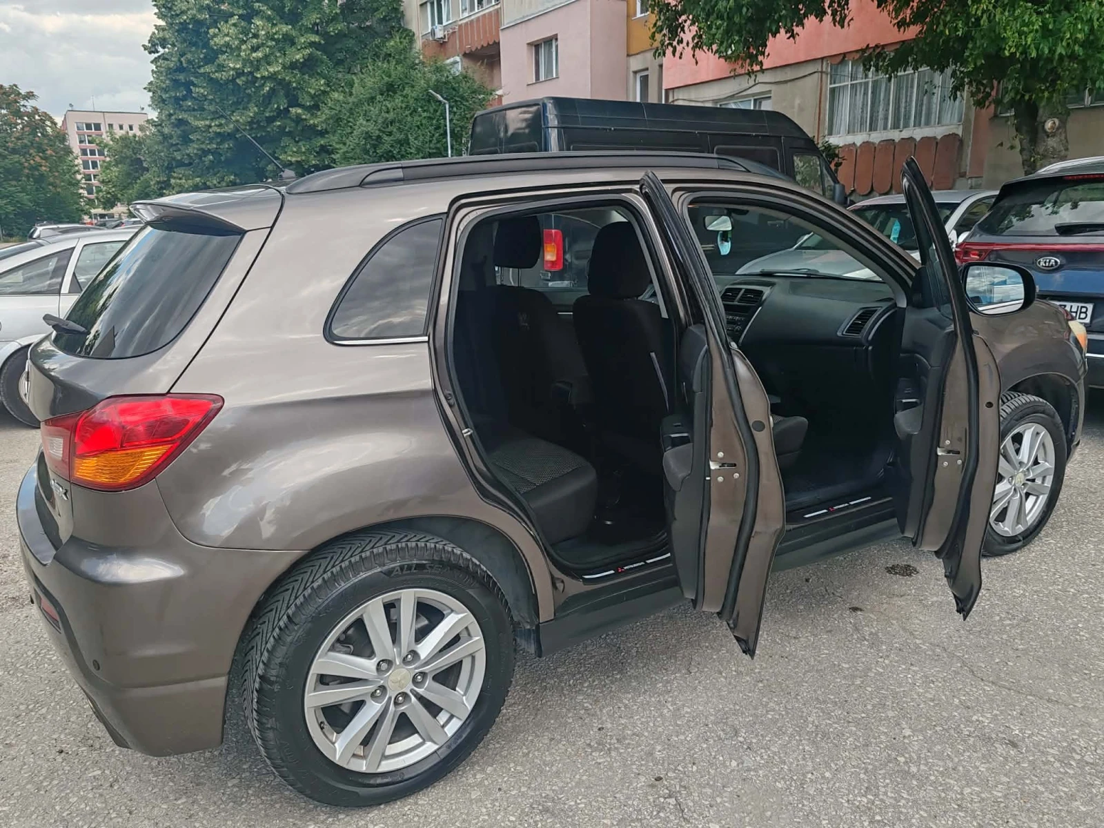 Mitsubishi ASX, снимка 5 - Автомобили и джипове - 54972986