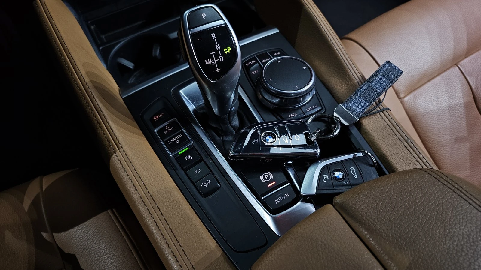 BMW X6 xDrive30d* ���* HUD* ������� �����* ������ ���� | Mobile.bg � ����������� 9