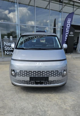 ����� �� �������� �� Hyundai Staria 3 Seats Exclusive TWIN SWING 1.6 GDI HEV 6AT/2