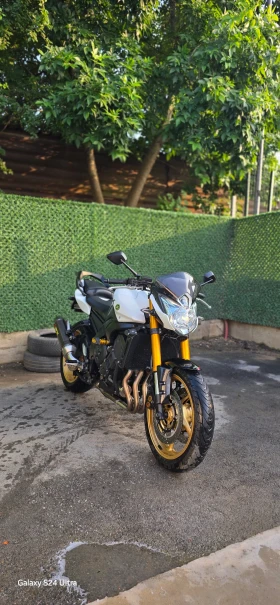     Yamaha FZ8 Akrapovic/rizoma