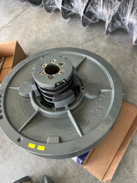 Комбайн Claas Резервни части, снимка 3