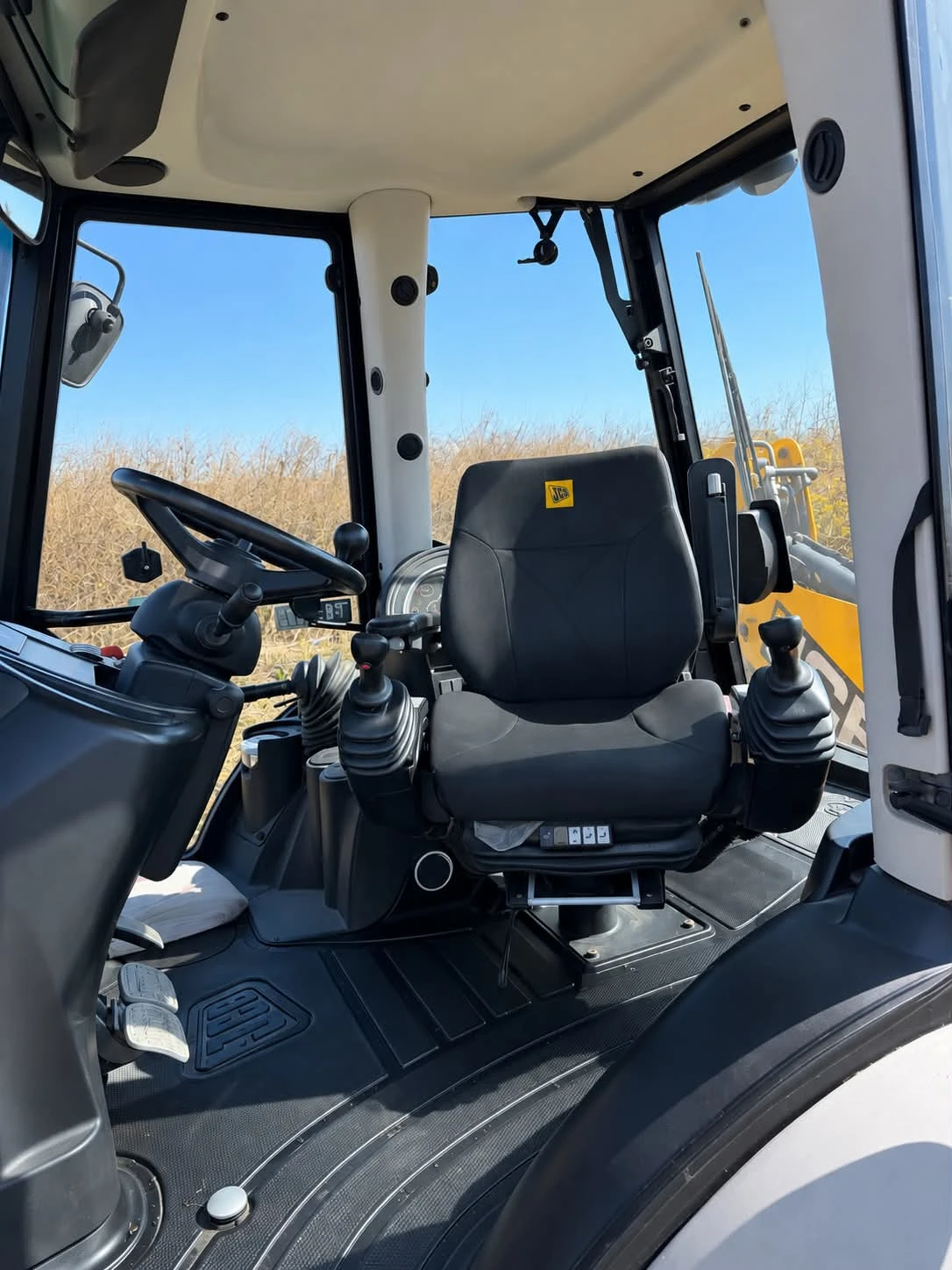 Багер JCB 4CX , снимка 4 - Индустриална техника - 56356676