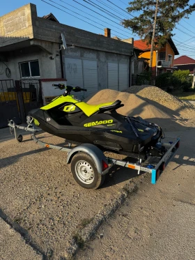 Джет Bombardier Sea Doo Spark Trixx , снимка 2