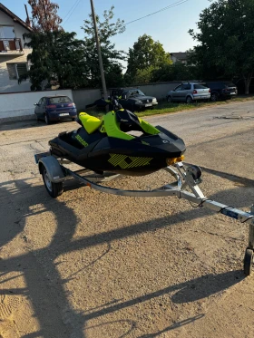 Джет Bombardier Sea Doo Spark Trixx , снимка 3