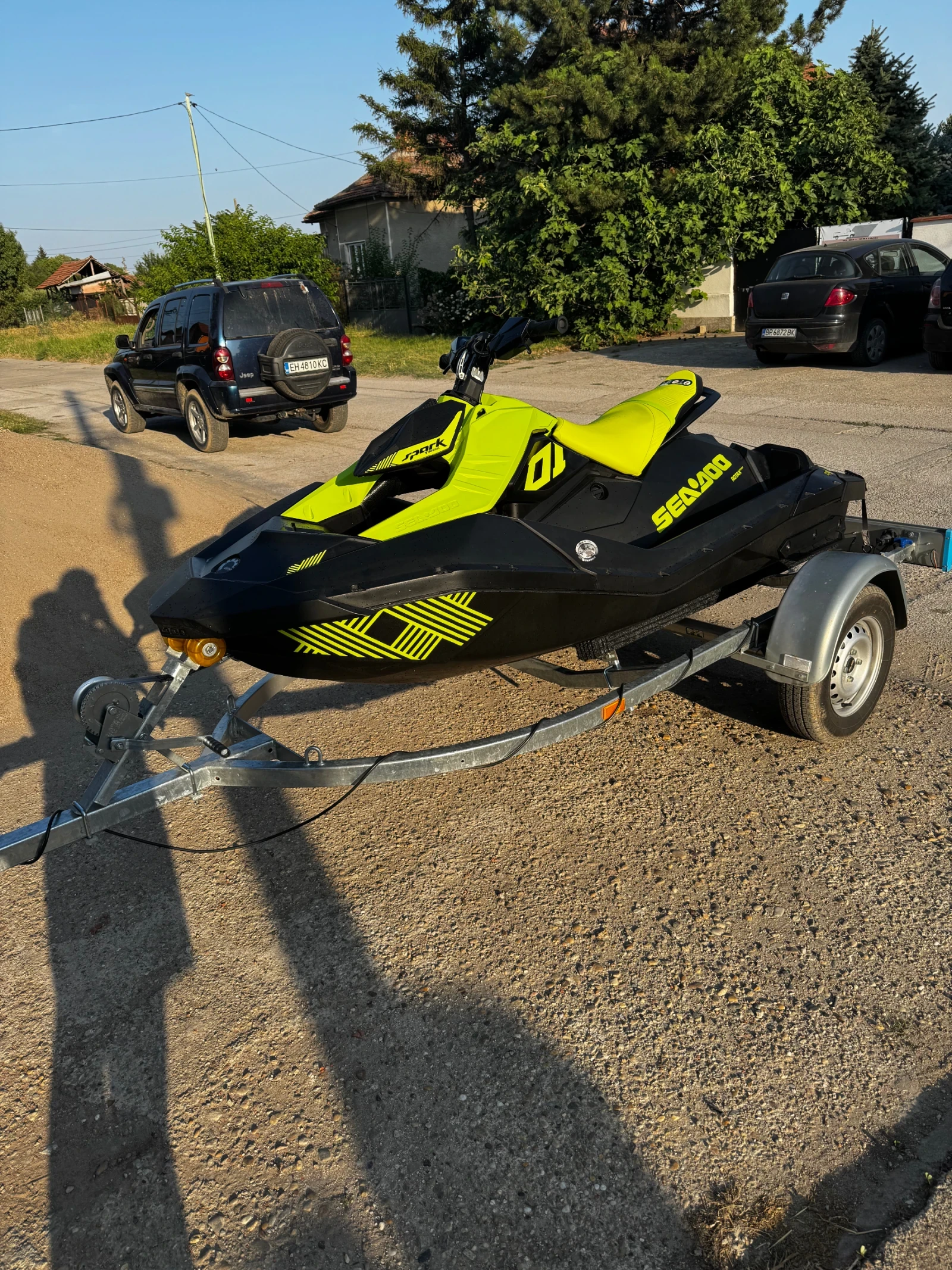 Джет Bombardier Sea Doo Spark Trixx 