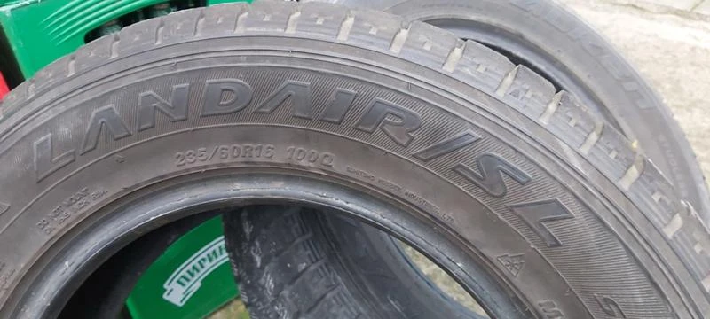 Гуми Зимни 235/60R16, снимка 5 - Гуми и джанти - 30949936