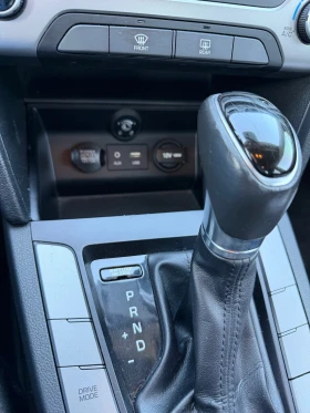 Hyundai Elantra газ, снимка 6