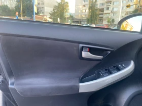 Обява за продажба на Toyota Prius 1.8 Бензин/Електричество ~15 390 лв. - изображение 9