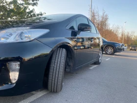 Обява за продажба на Toyota Prius 1.8 Бензин/Електричество ~15 390 лв. - изображение 5