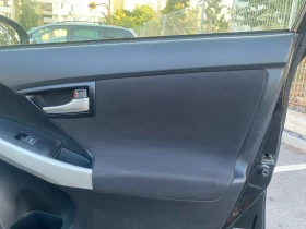 Обява за продажба на Toyota Prius 1.8 Бензин/Електричество ~15 390 лв. - изображение 11