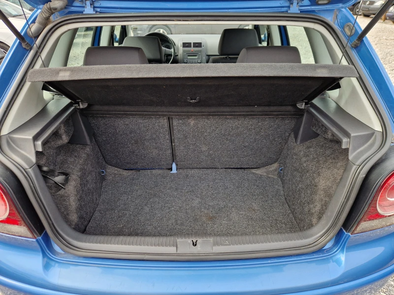 VW Polo 1.4i klima , снимка 15 - Автомобили и джипове - 44871939