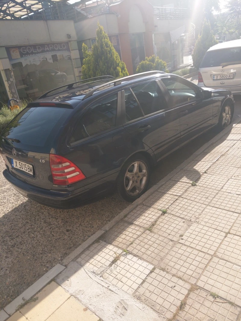 Mercedes-Benz C 220 CDI, снимка 3 - Автомобили и джипове - 47193427