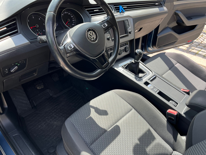 VW Passat 2.0 TDI от Порше Юг, снимка 8 - Автомобили и джипове - 46018216