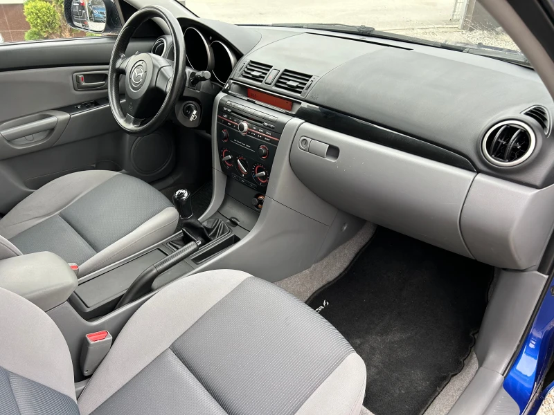 Mazda 3 1, 4 I КЛИМАТИК !! НОВ ВНОС !!, снимка 9 - Автомобили и джипове - 47822871