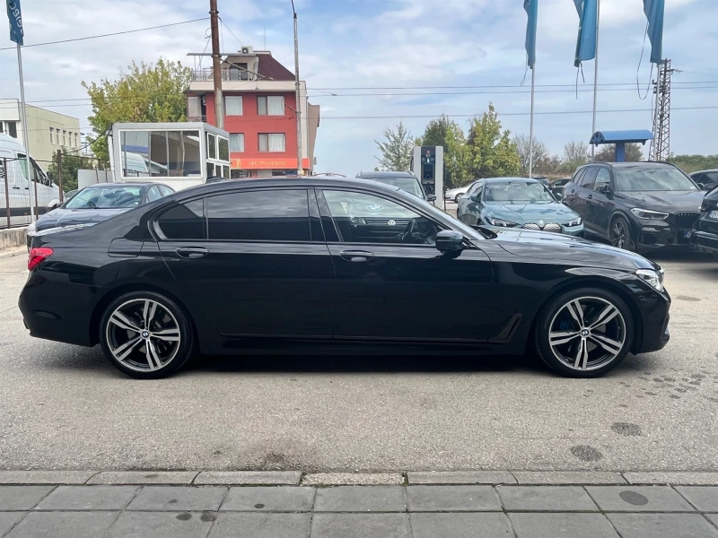 BMW 750 xDrive Sedan, снимка 11 - Автомобили и джипове - 47969659