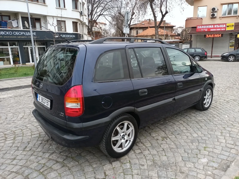 Opel Zafira 1.8 газ бензин , снимка 9 - Автомобили и джипове - 49512963