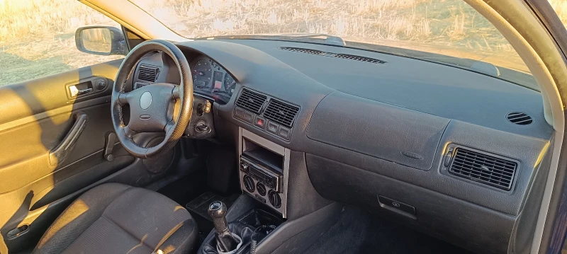 VW Golf, снимка 9 - Автомобили и джипове - 52876835