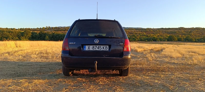 VW Golf, снимка 8 - Автомобили и джипове - 52876835