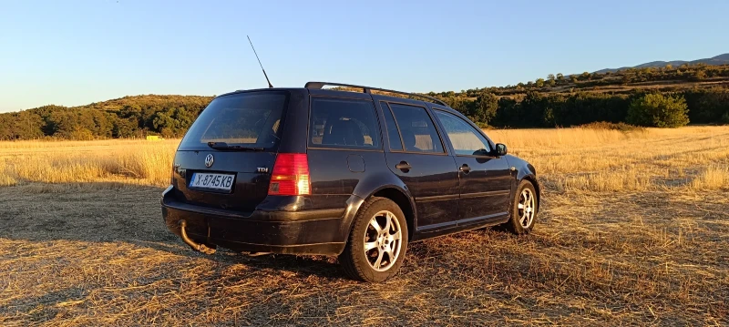 VW Golf, снимка 4 - Автомобили и джипове - 52876835