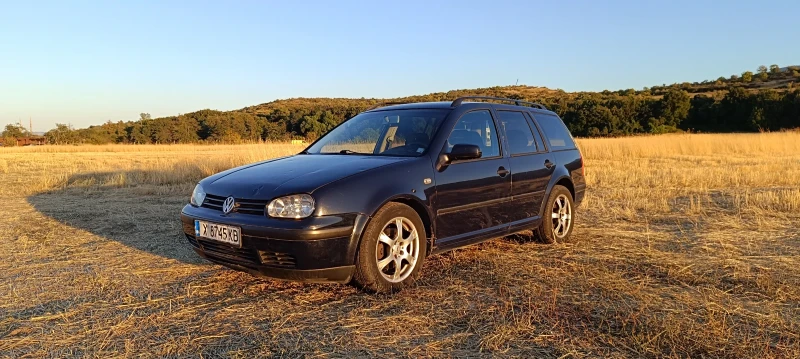VW Golf, снимка 2 - Автомобили и джипове - 52876835
